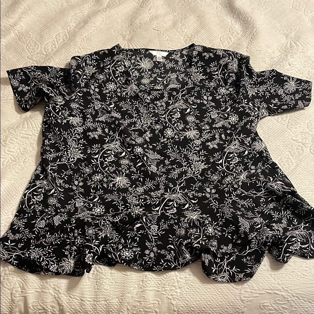 Time and Tru Black and White Asymmetrical Ruffled Blouse